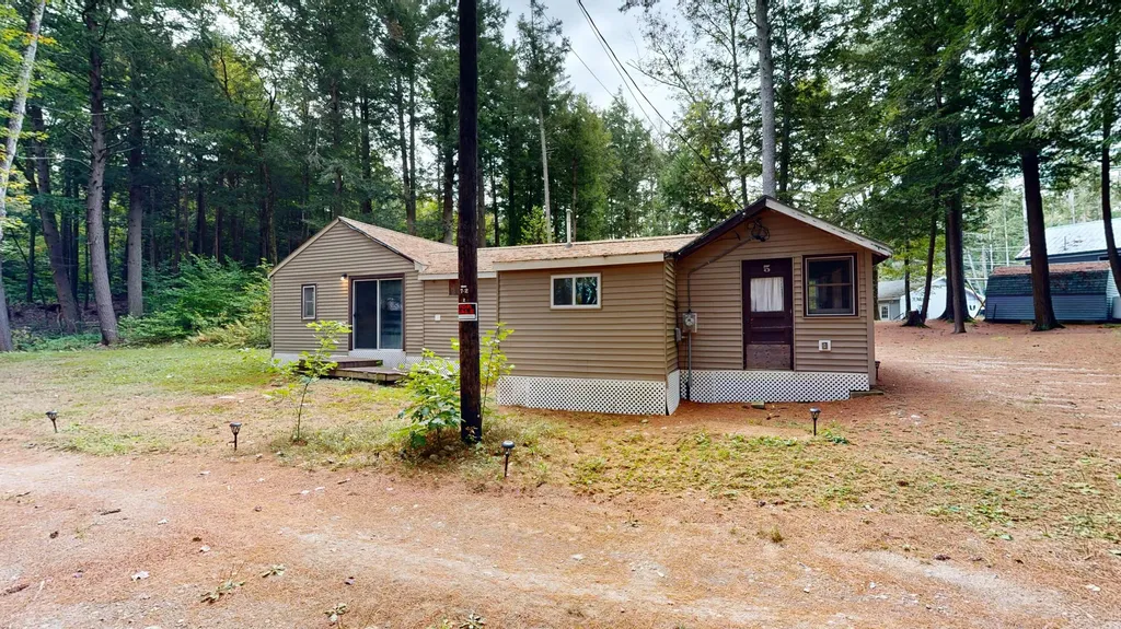 5 Chickadee Lane Livermore ME 04253