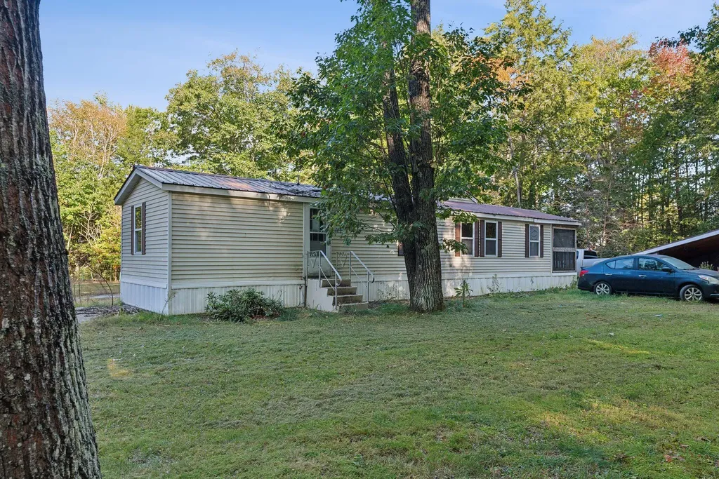 425 Millett Road Minot ME 04258
