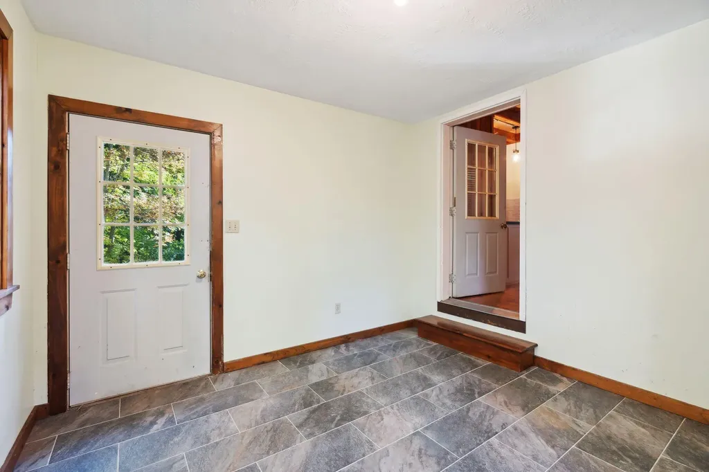 8 Leeward Cove Road Brunswick ME 04011