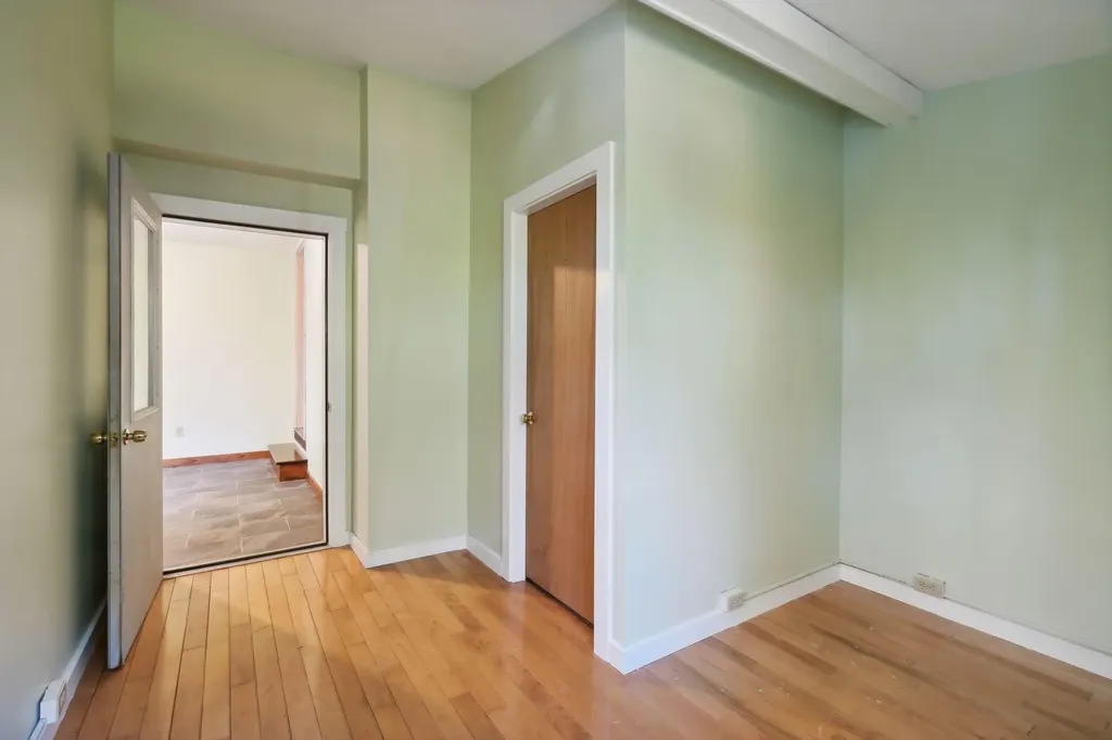 8 Leeward Cove Road Brunswick ME 04011