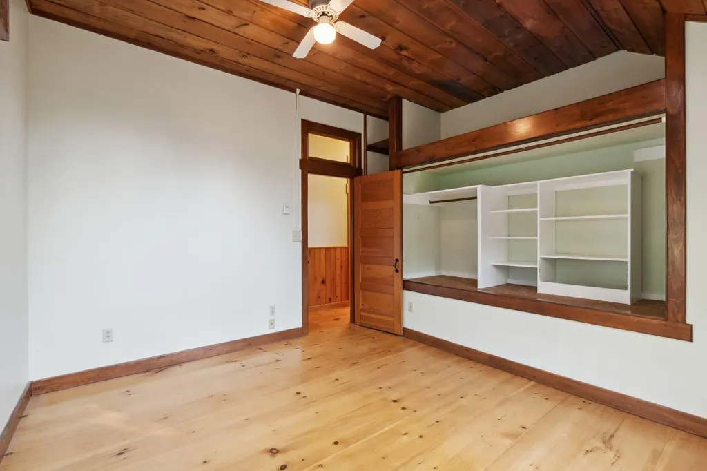 8 Leeward Cove Road Brunswick ME 04011