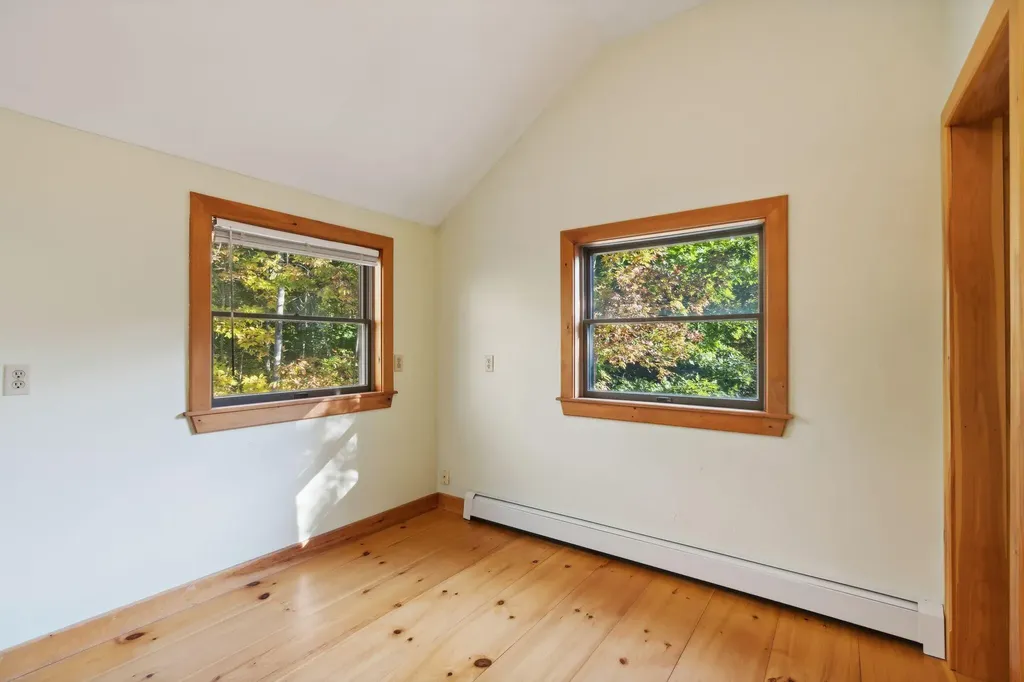 8 Leeward Cove Road Brunswick ME 04011