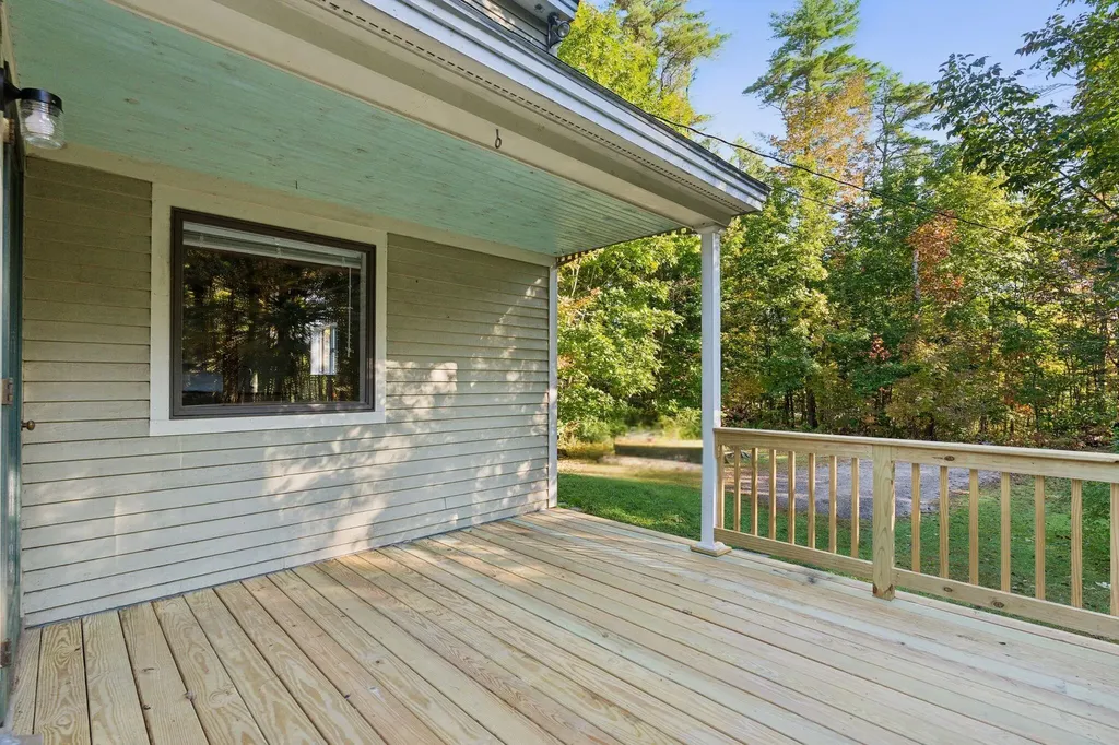 8 Leeward Cove Road Brunswick ME 04011