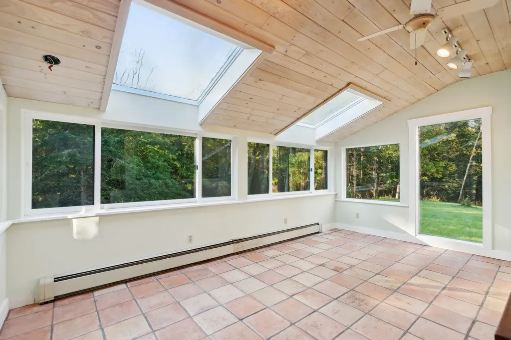 8 Leeward Cove Road Brunswick ME 04011