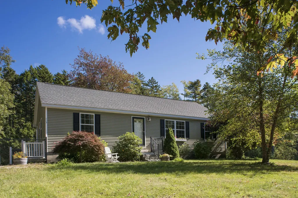 113 West Side Road Boothbay ME 04537