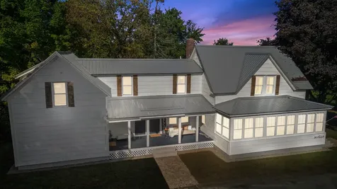 19 Woodman Avenue Fairfield ME 04937