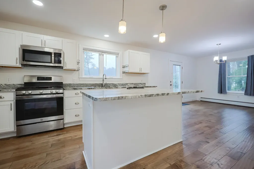 36 Admiral Harry Rich Drive Brunswick ME 04011