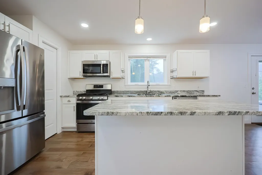36 Admiral Harry Rich Drive Brunswick ME 04011