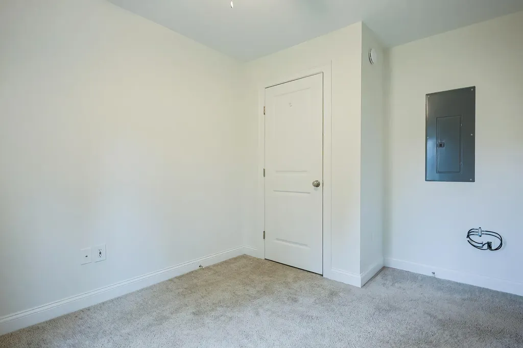 36 Admiral Harry Rich Drive Brunswick ME 04011