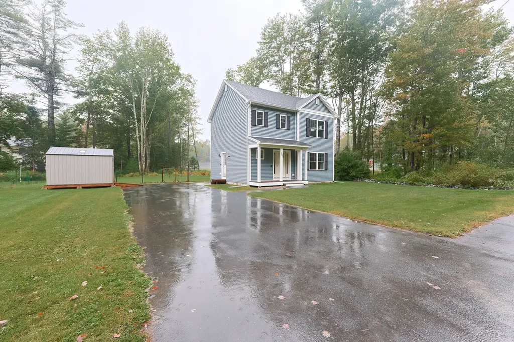 36 Admiral Harry Rich Drive Brunswick ME 04011