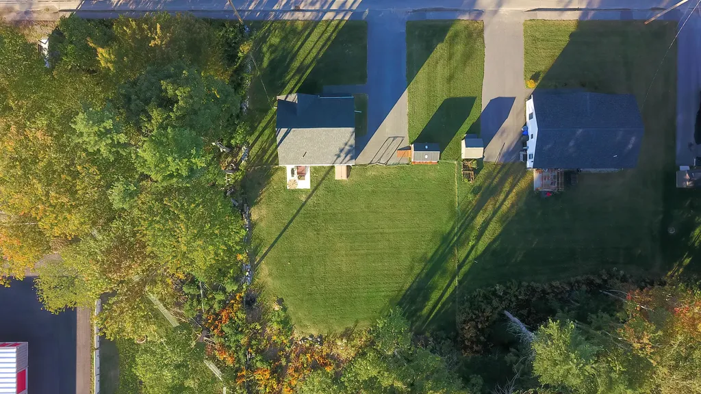 36 Admiral Harry Rich Drive Brunswick ME 04011