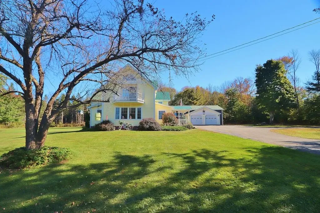 531 Blackstream Road Hermon ME 04401