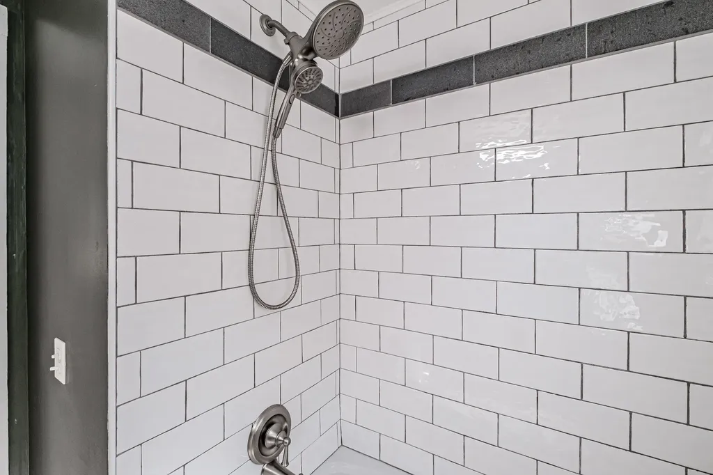 32 Eliot Street South Portland ME 04106