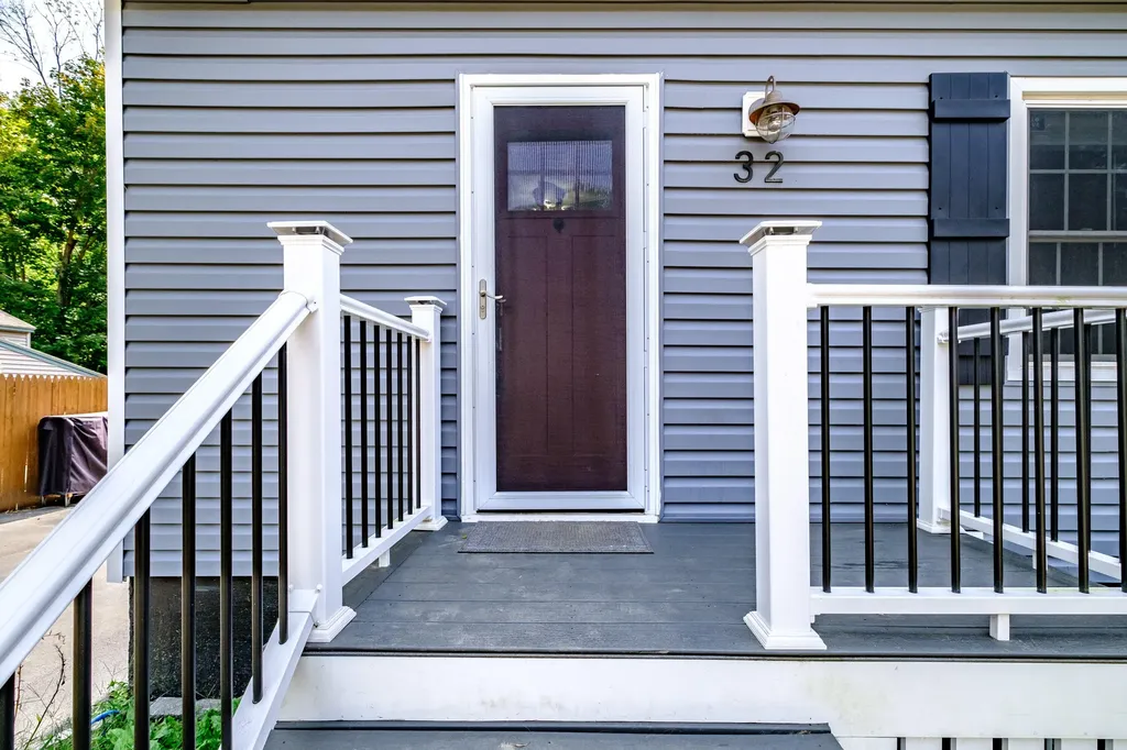 32 Eliot Street South Portland ME 04106