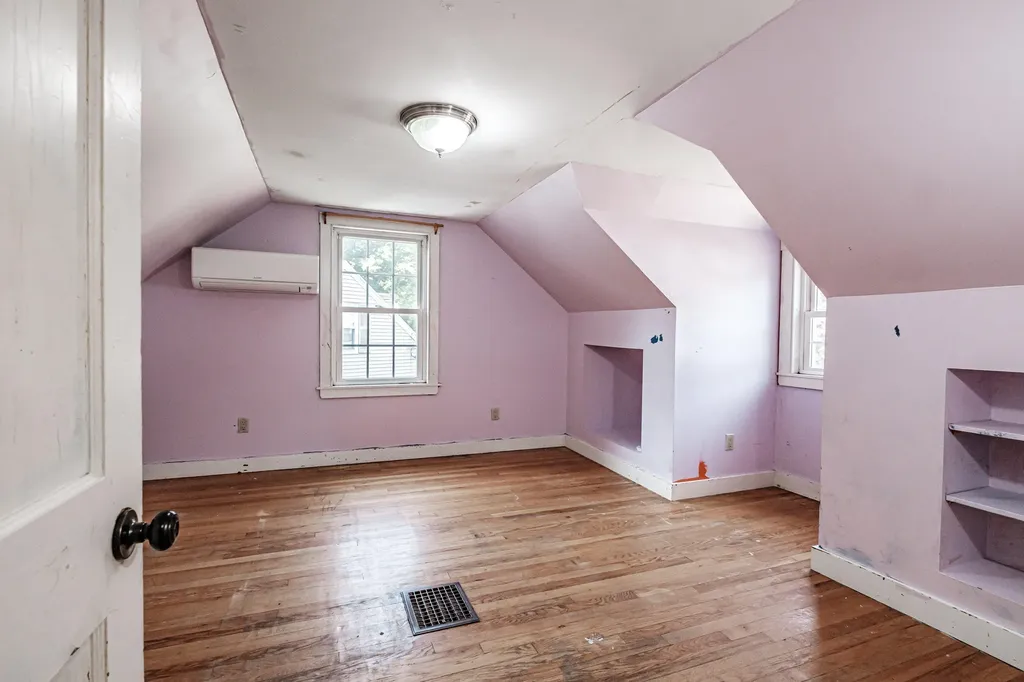 32 Eliot Street South Portland ME 04106