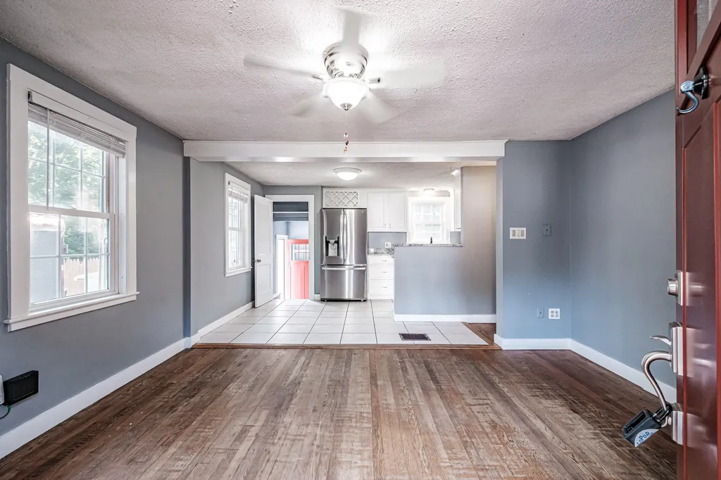 32 Eliot Street South Portland ME 04106