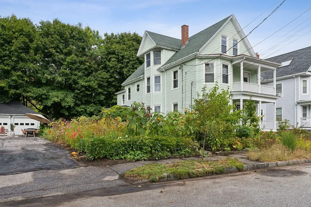 32 E Kidder Street Portland ME 04103