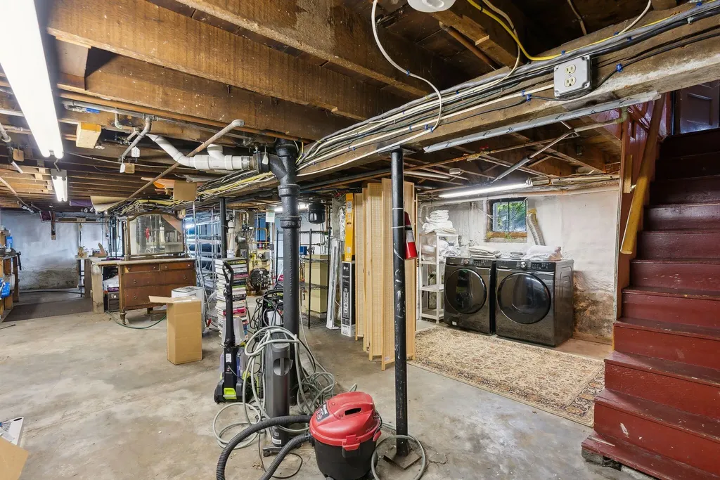 32 E Kidder Street Portland ME 04103
