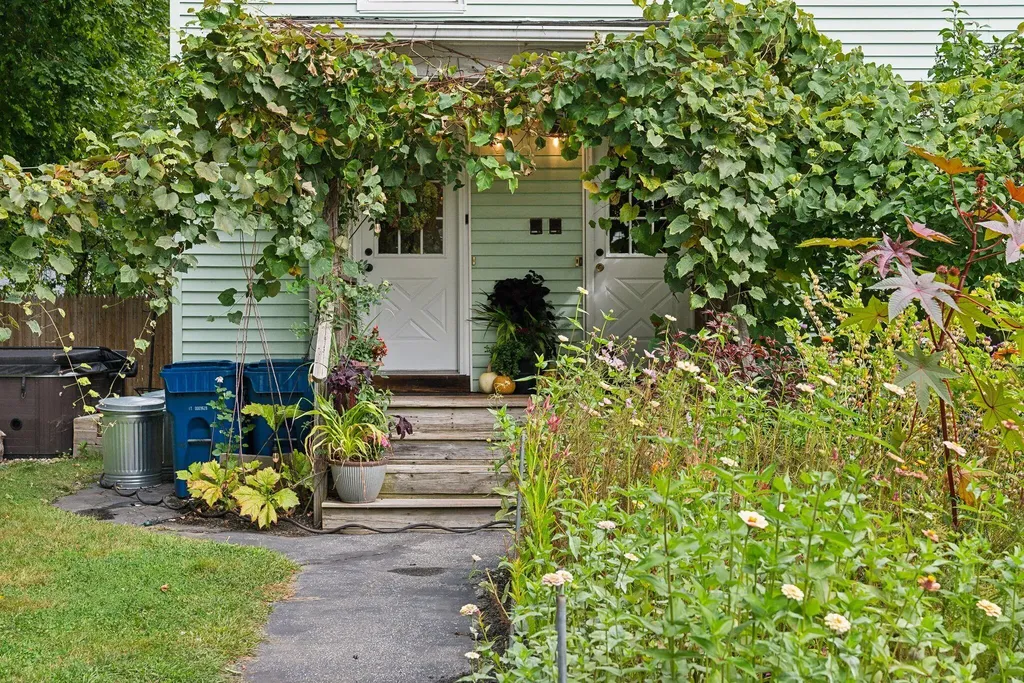 32 E Kidder Street Portland ME 04103