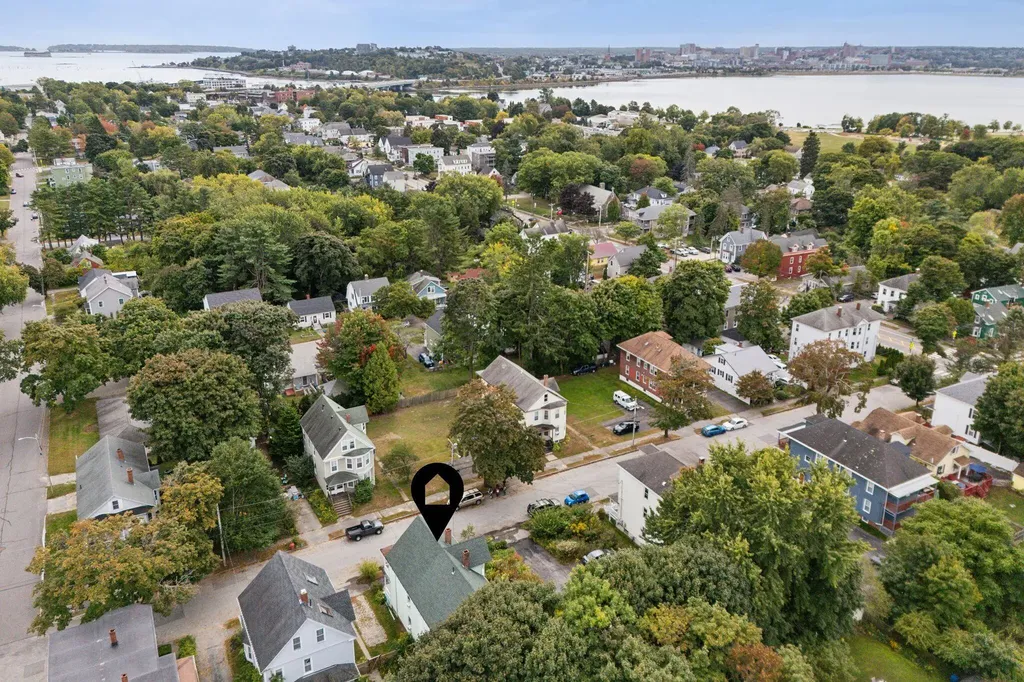 32 E Kidder Street Portland ME 04103