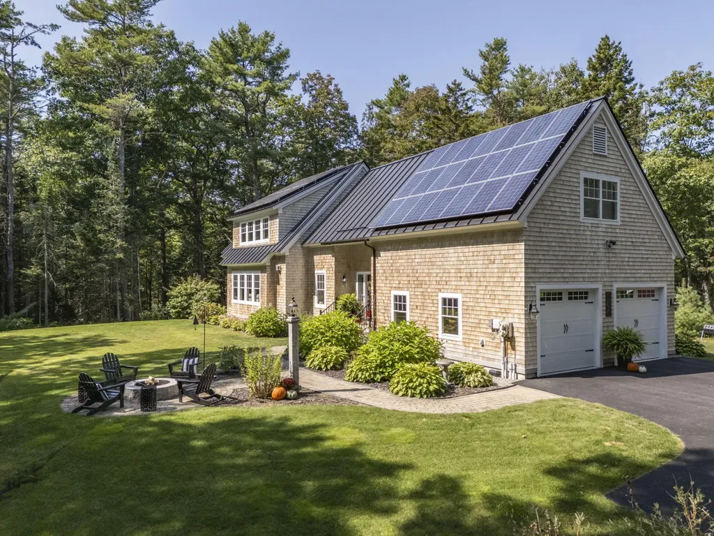 17 Intervale Road Freeport ME 04032