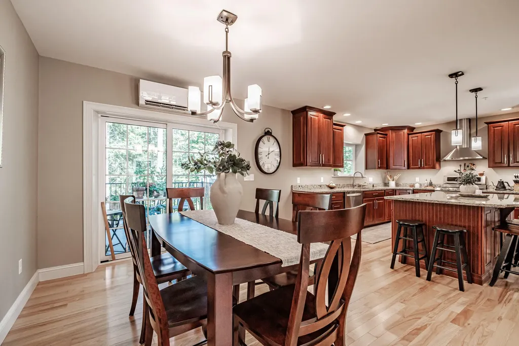 17 Intervale Road Freeport ME 04032