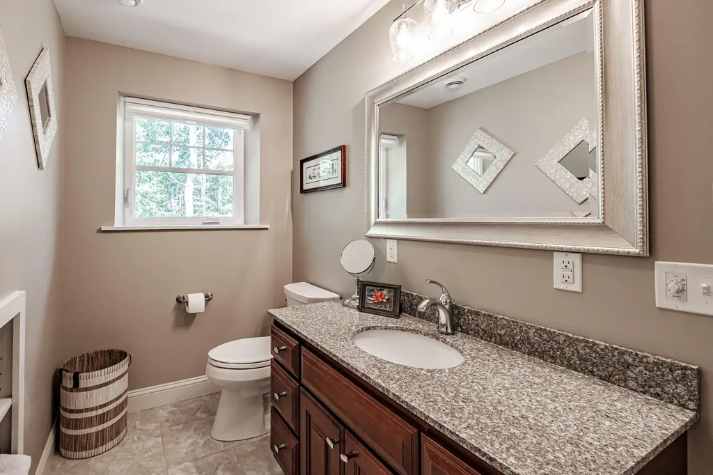 17 Intervale Road Freeport ME 04032