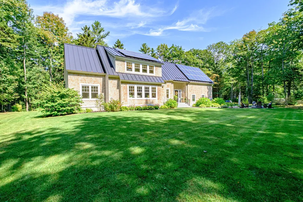 17 Intervale Road Freeport ME 04032
