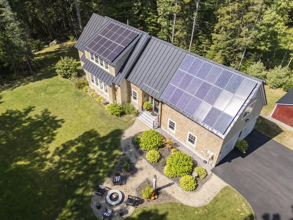 17 Intervale Road Freeport ME 04032