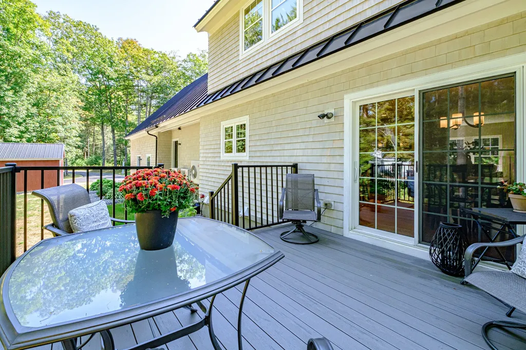 17 Intervale Road Freeport ME 04032