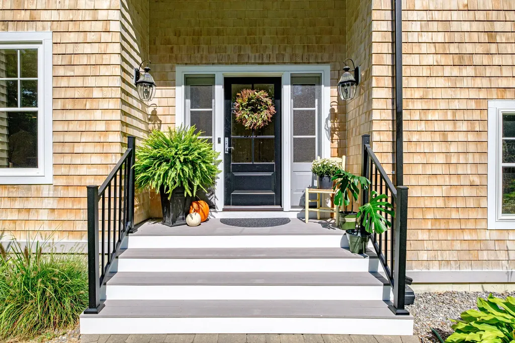 17 Intervale Road Freeport ME 04032