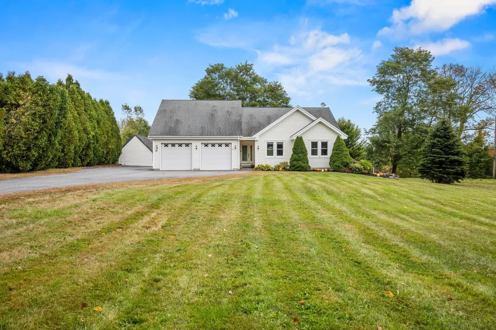 61 River Road Windham ME 04062