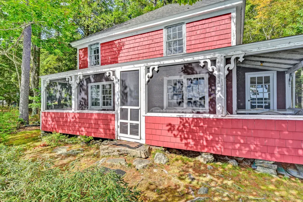 150 Wildwood Shores Road Nobleboro ME 04555