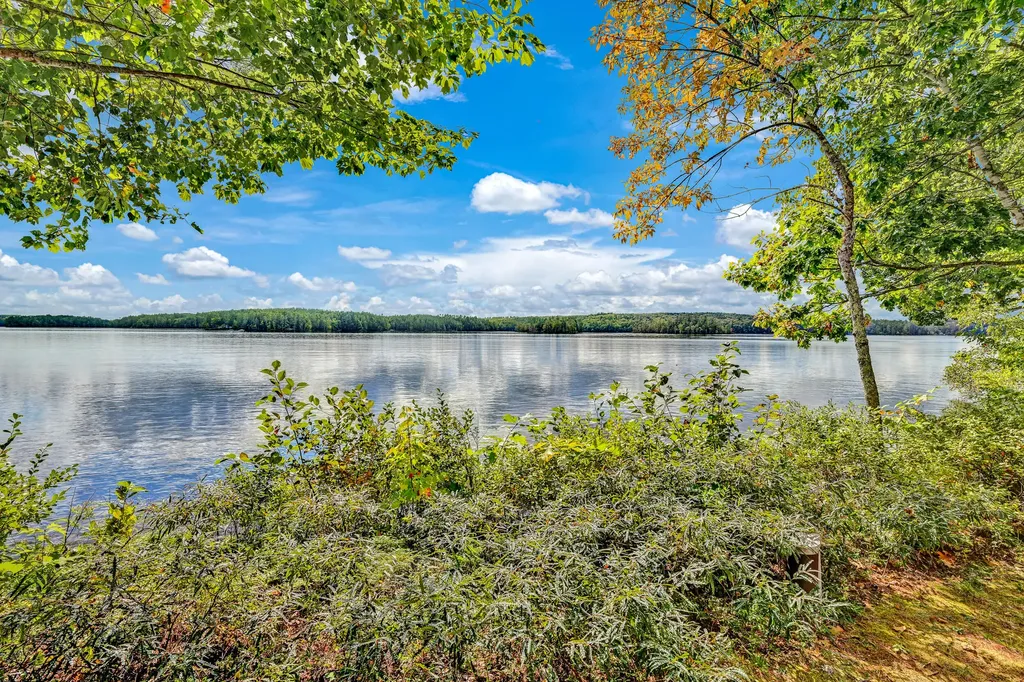 150 Wildwood Shores Road Nobleboro ME 04555