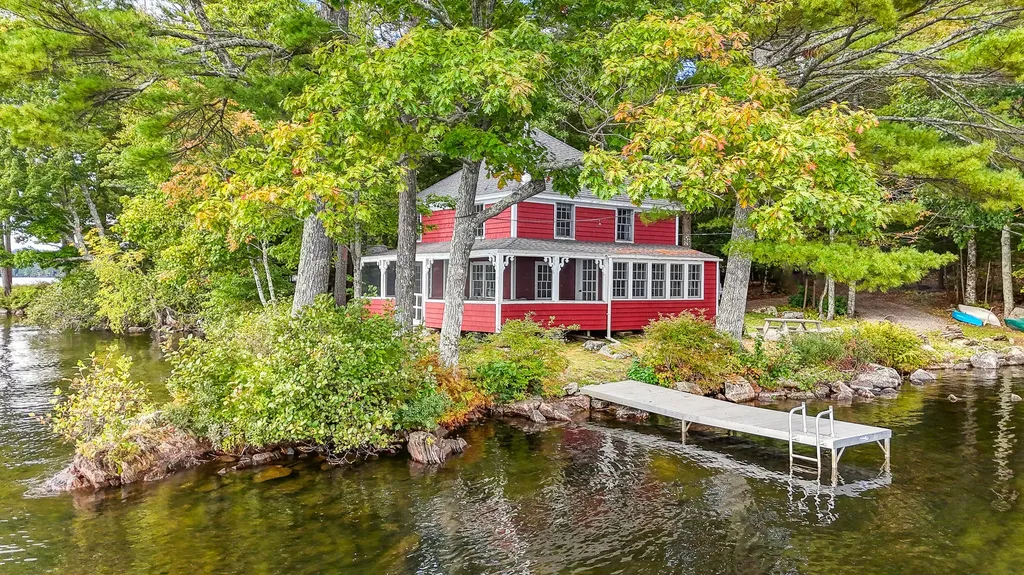 150 Wildwood Shores Road Nobleboro ME 04555