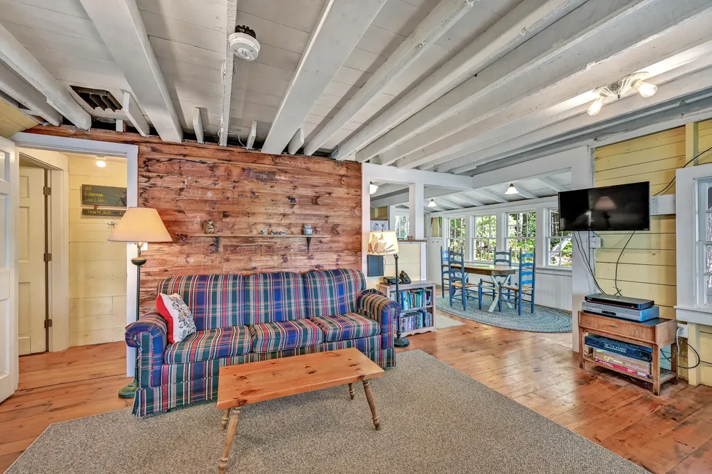 150 Wildwood Shores Road Nobleboro ME 04555