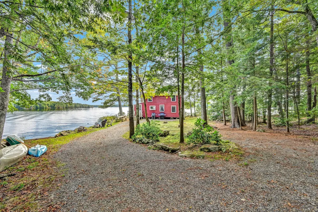 150 Wildwood Shores Road Nobleboro ME 04555