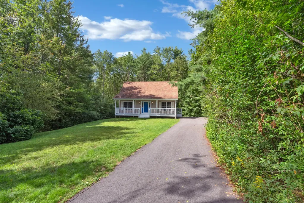 17 Heritage Drive South Berwick ME 03908