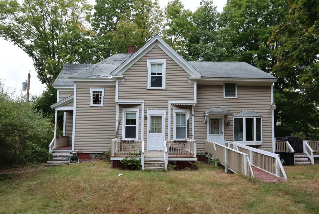 6 Summit Street Auburn ME 04210