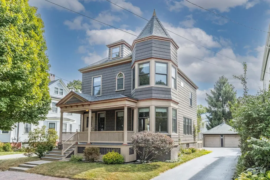 92 Fessenden Street Portland ME 04103