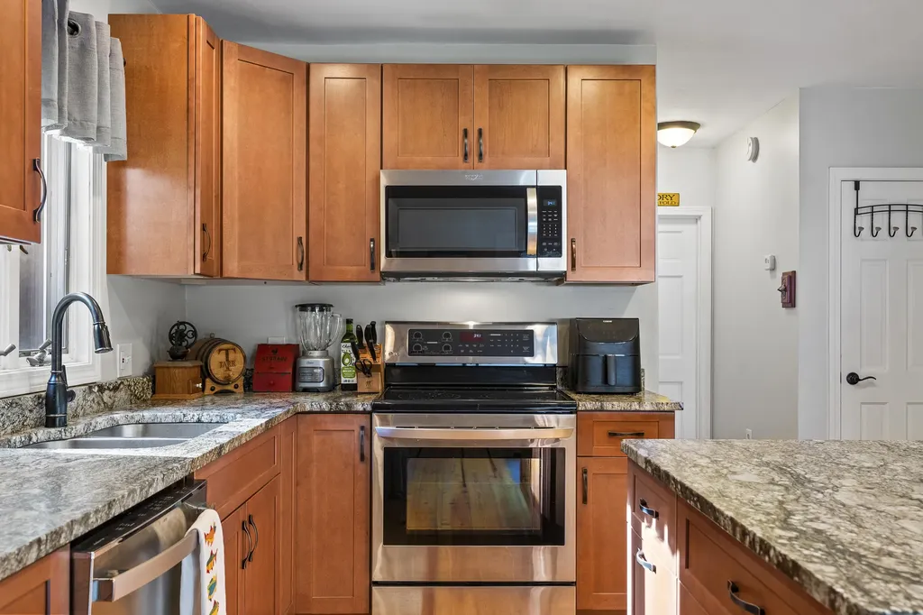 14 Winterberry Lane Bridgton ME 04009
