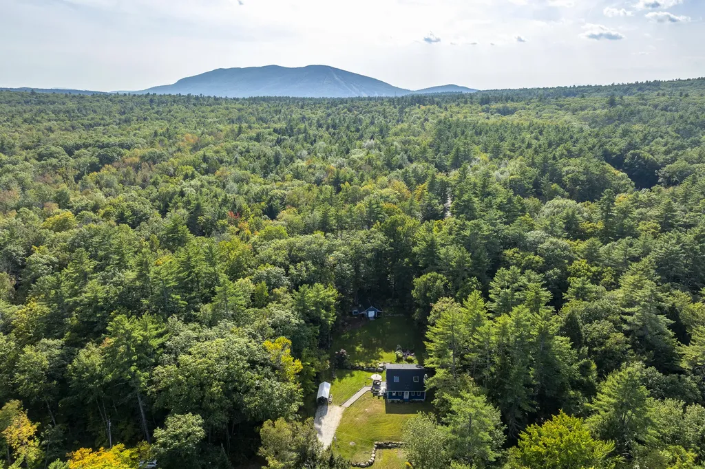 14 Winterberry Lane Bridgton ME 04009