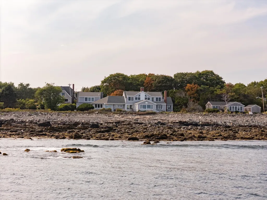 86 Goodwin Road Kittery ME 03905