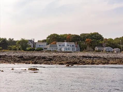 86 Goodwin Road Kittery ME 03905