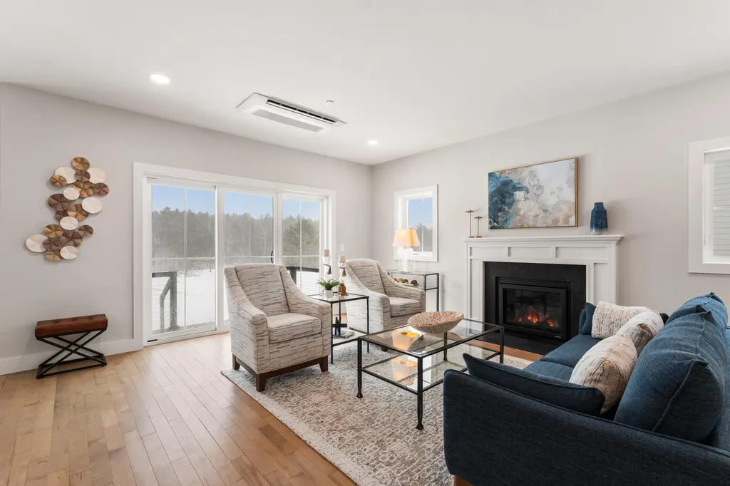 66 Owl's Nest Road Portland ME 04102