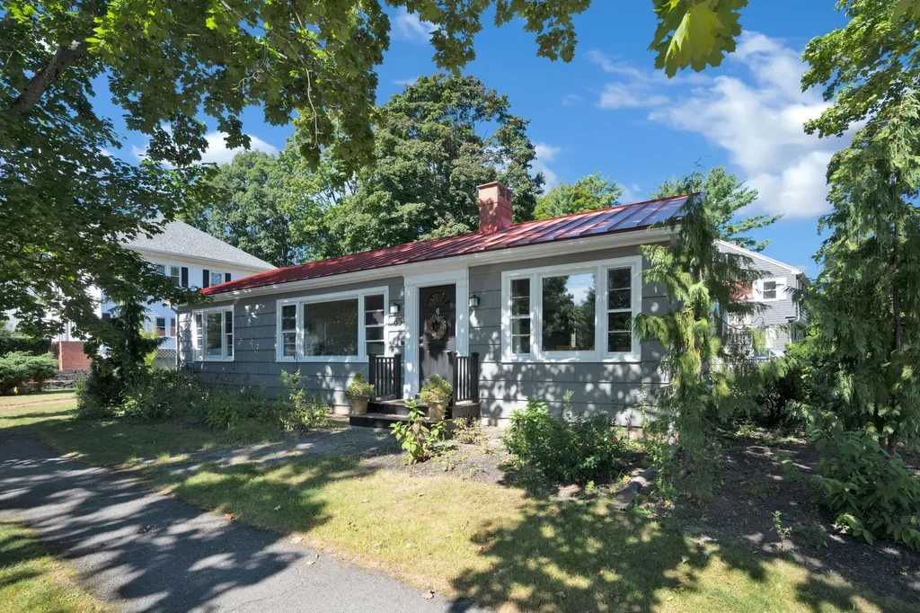 83 Noyes Street Portland ME 04103