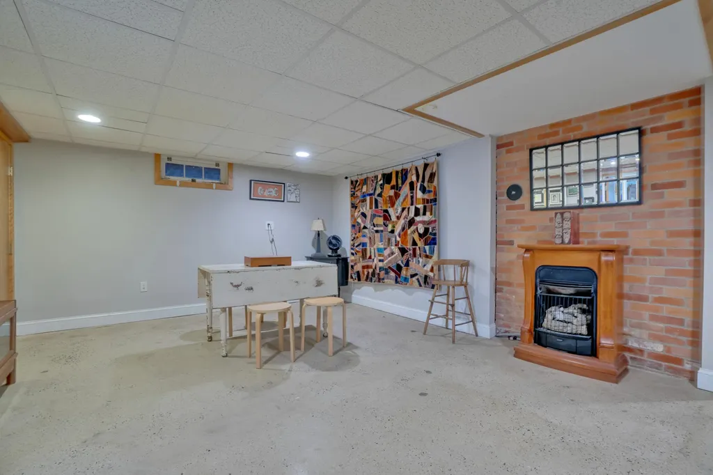 83 Noyes Street Portland ME 04103