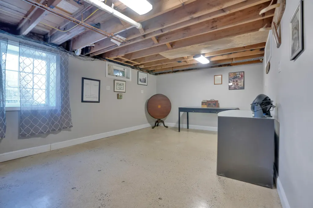 83 Noyes Street Portland ME 04103