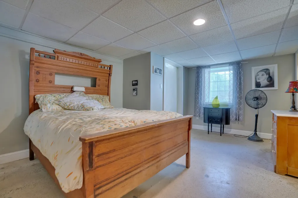 83 Noyes Street Portland ME 04103