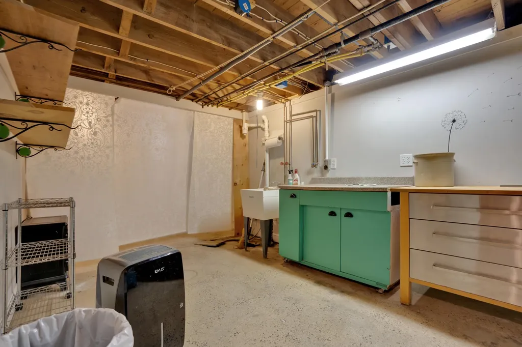 83 Noyes Street Portland ME 04103